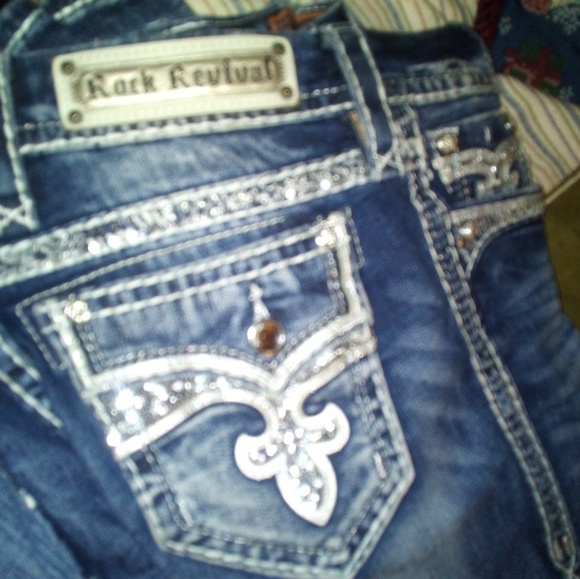 Miss me jeans and Rock revivals - Picture 2 of 8